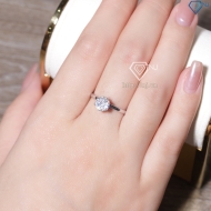 Nhẫn bạc nữ đơn giản xi kim đính đá NN0549-XK