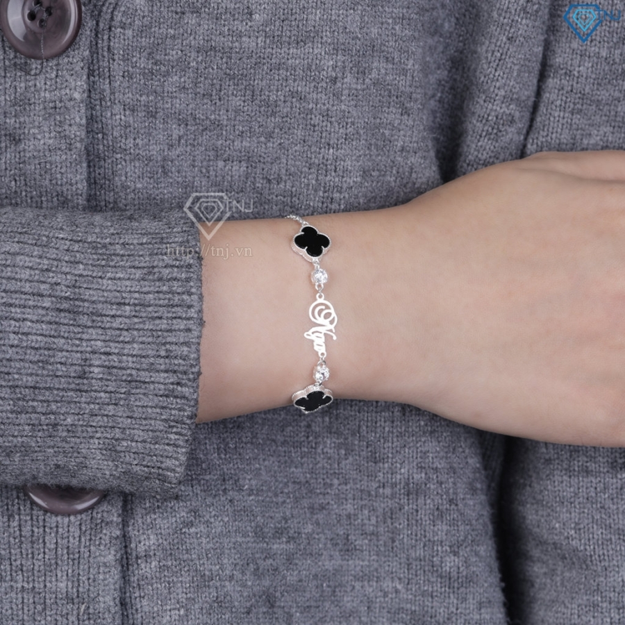 Lắc tay bạc nữ hình cỏ 4 lá đen khắc tên theo yêu cầu LTN0455