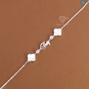 Lắc tay bạc nữ hình cỏ 4 lá trắng khắc tên theo yêu cầu LTN0455