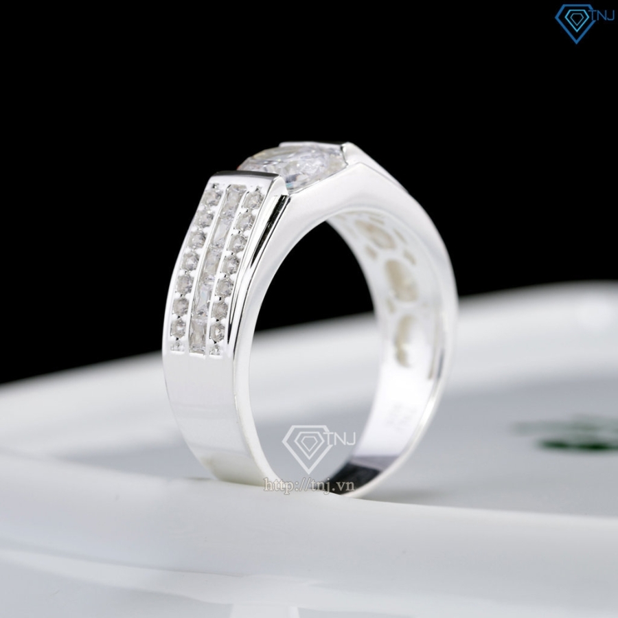 Nhẫn nam bạc đính đá chìm bản nhỏ NNA0893