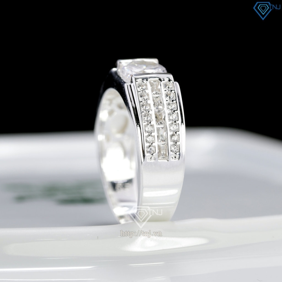 Nhẫn nam bạc đính đá chìm bản nhỏ NNA0893