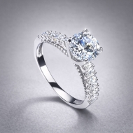 Nhẫn bạc nữ Hà Nội xi kim đính đá trắng sang trọng NN0536-XK