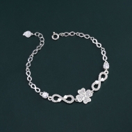 Quà valentine cho người yêu lắc tay bạc nữ hình cỏ 4 lá dây họa tiết vô cực LTN0130