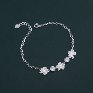 Quà valentine cho bạn gái lắc tay bạc nữ hình cỏ 4 lá may mắn LTN0173