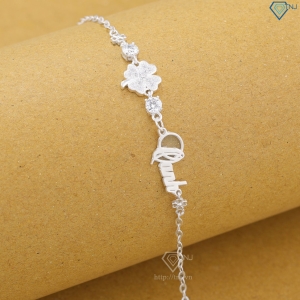 Quà 8 3 cho người yêu lắc tay nữ hình cỏ 4 lá đính kim cương LTNM0022