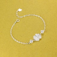 Quà 8 3 cho người yêu lắc tay cỏ 4 lá đính full kim cương LTNM0004