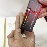 Quà 8 3 cho người yêu lắc tay cỏ 4 lá đính full kim cương LTNM0004