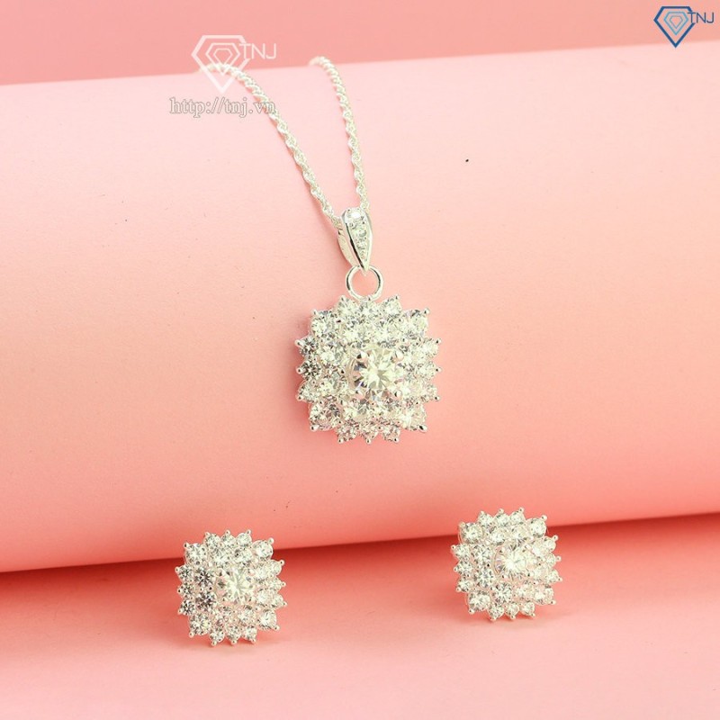 Quà 8 3 cho mẹ bộ trang sức bạc đính kim cương Moissnite BTSM0001