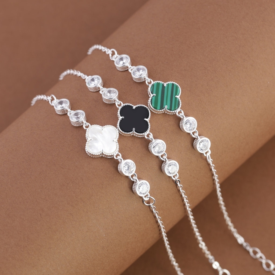 Lắc tay bạc nữ cỏ 4 lá đính đá theo mệnh LTN0461