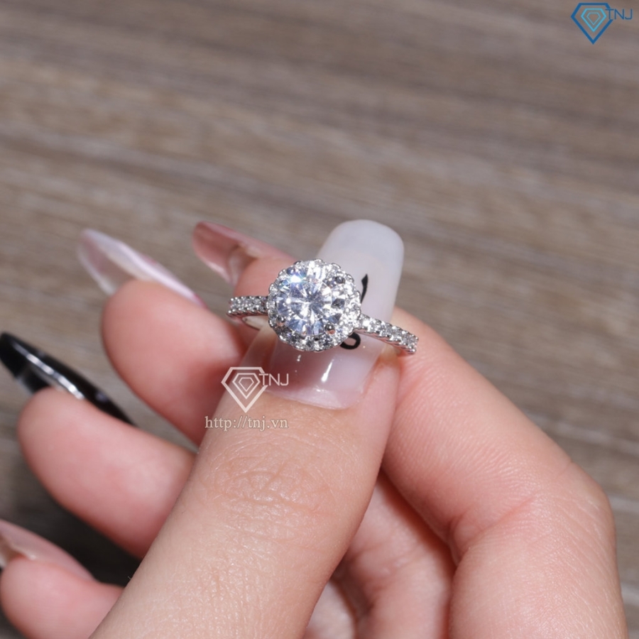 Nhẫn bạc nữ xi kim mặt tròn đính đá trắng NN0565-XK