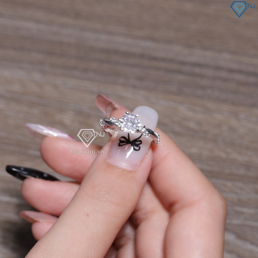 Nhẫn bạc nữ dạng xoắn xi kim NN0572-XK