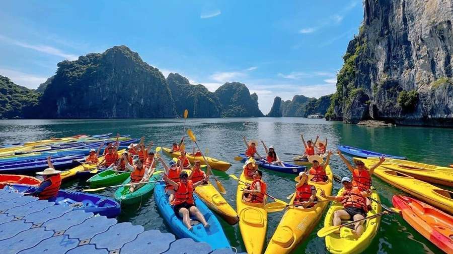 TNJ tổ chức Team Building 2025 tại Cát Bà – Vịnh Lan Hạ