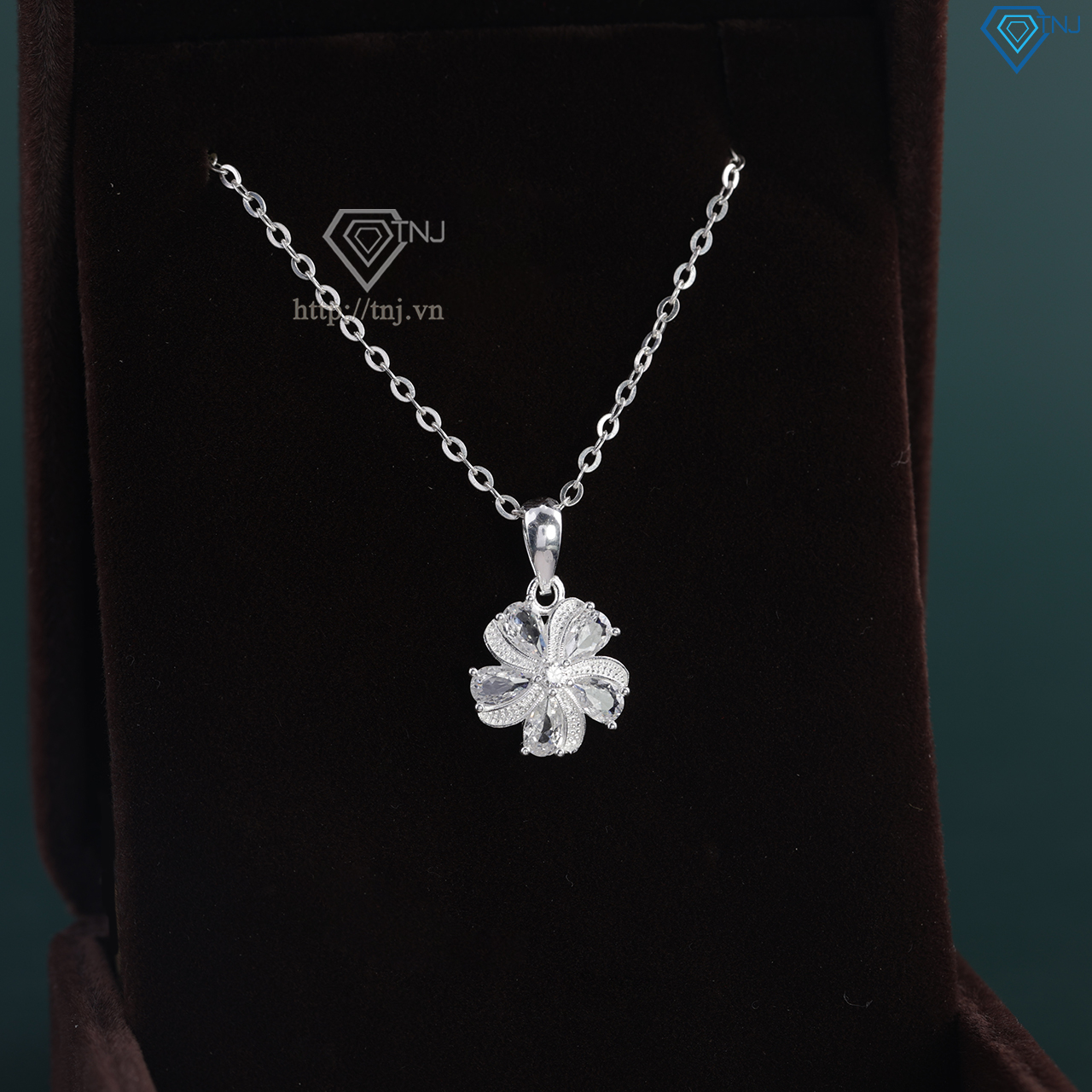 Dây chuyền bạc nữ mặt họa tiết bông hoa đính đá đẹp DCN0420
