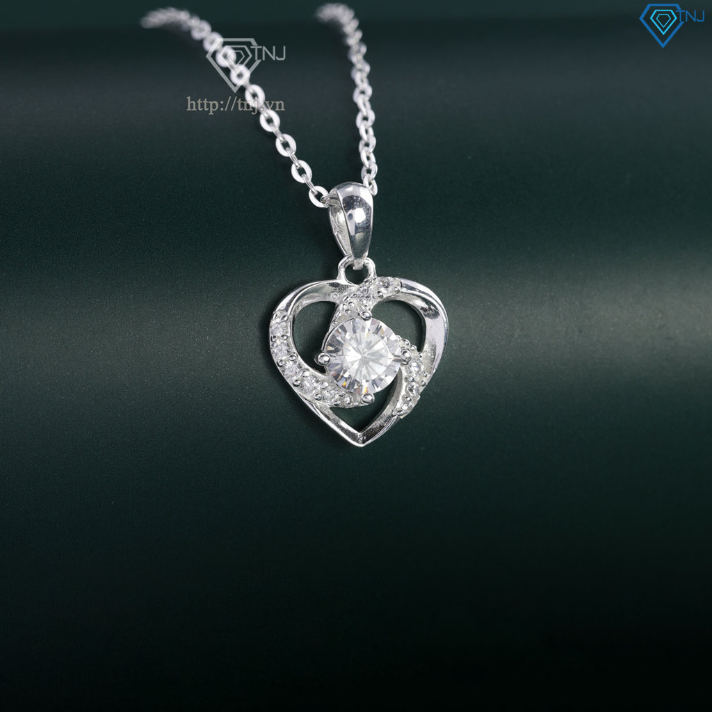 Dây chuyền trái tim đính đá bằng bạc DCN0601