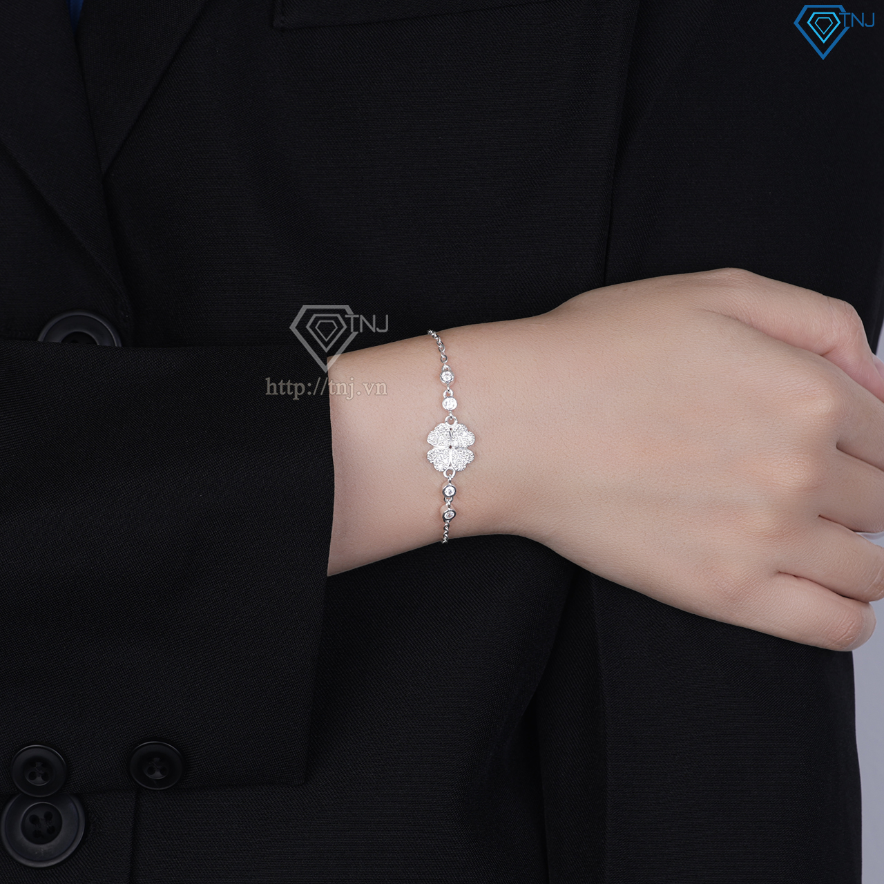 Lắc tay cỏ 4 lá may mắn đính đá giá rẻ LTN0386