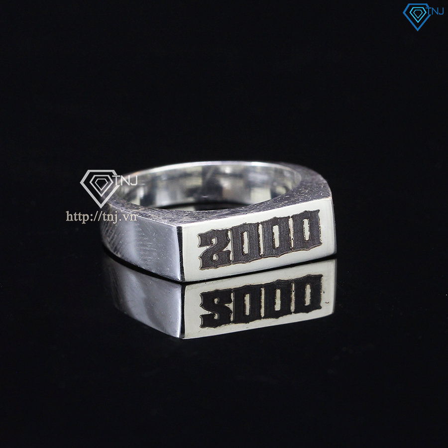 Nhẫn nam trơn mặt chữ nhật khắc tên NNA0448