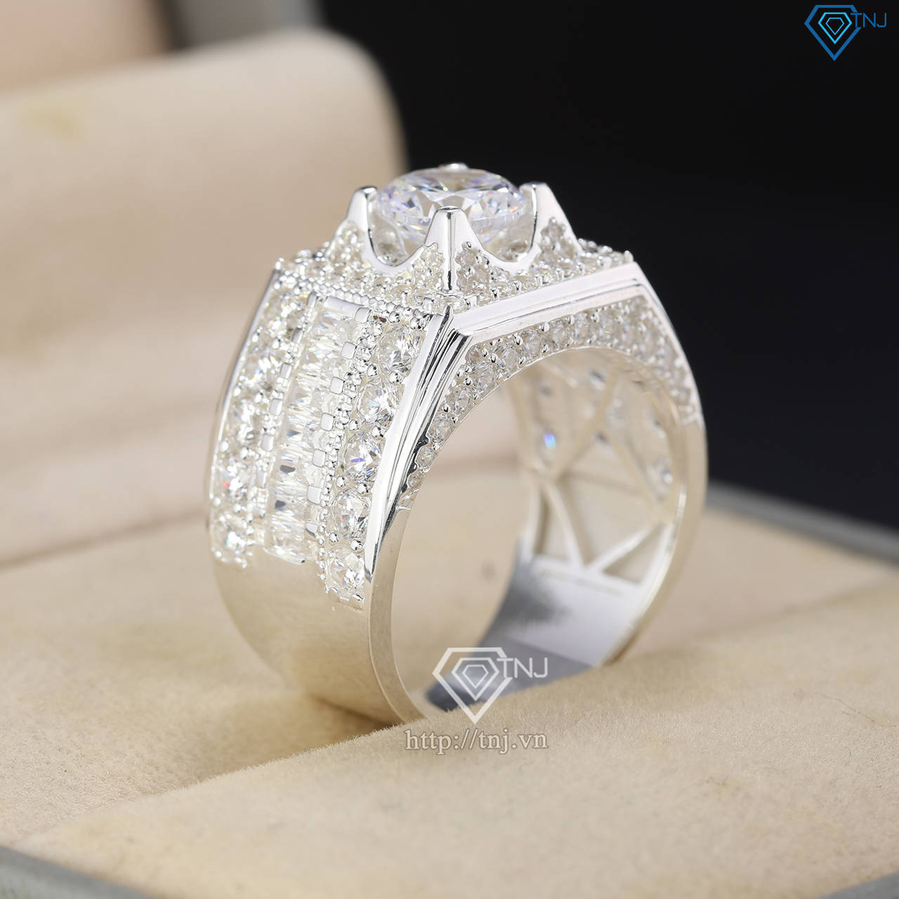 Nhẫn bạc nam đính đá đẹp NNA0809