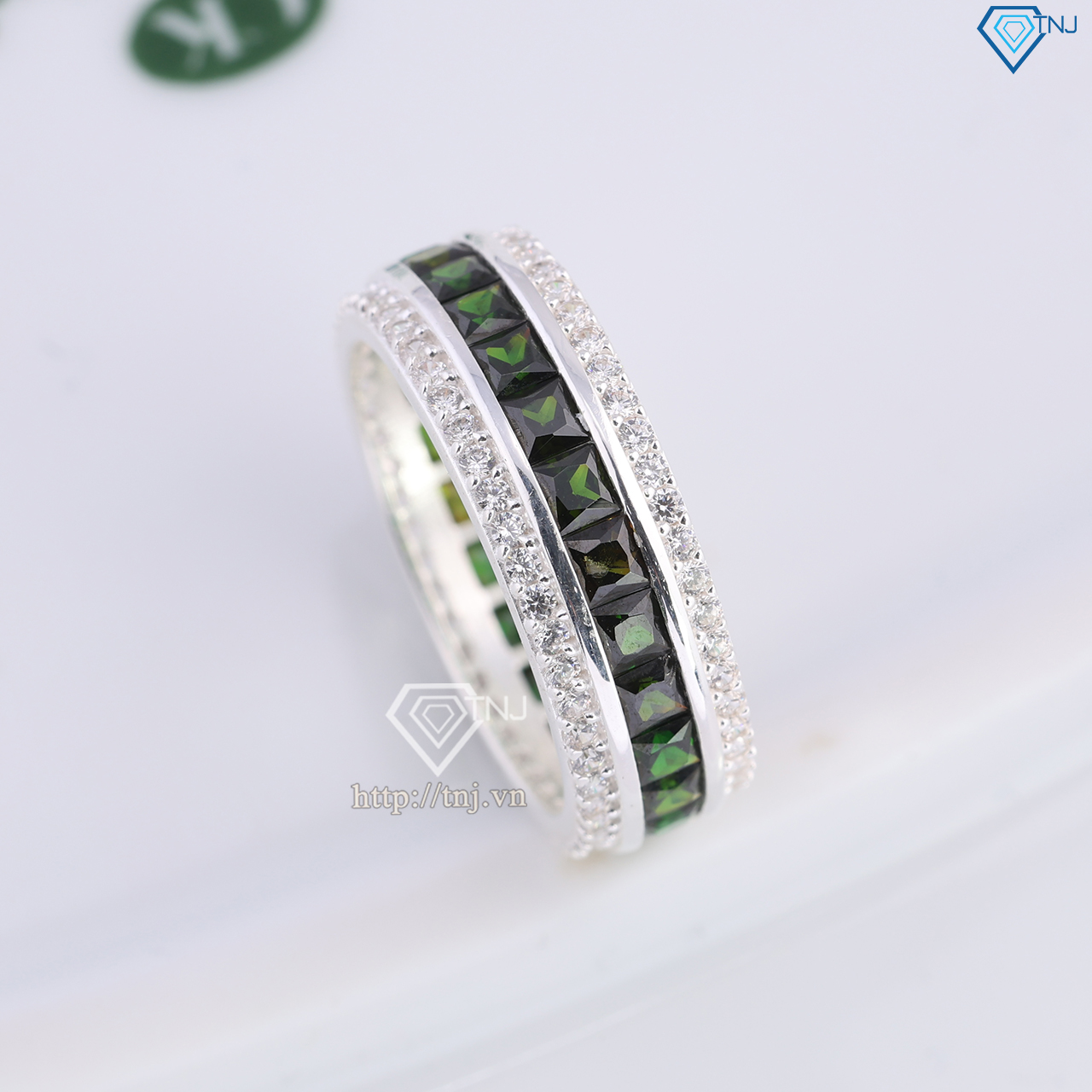 Nhẫn bạc nam tròn đính đá xanh lục đẹp NNA0832