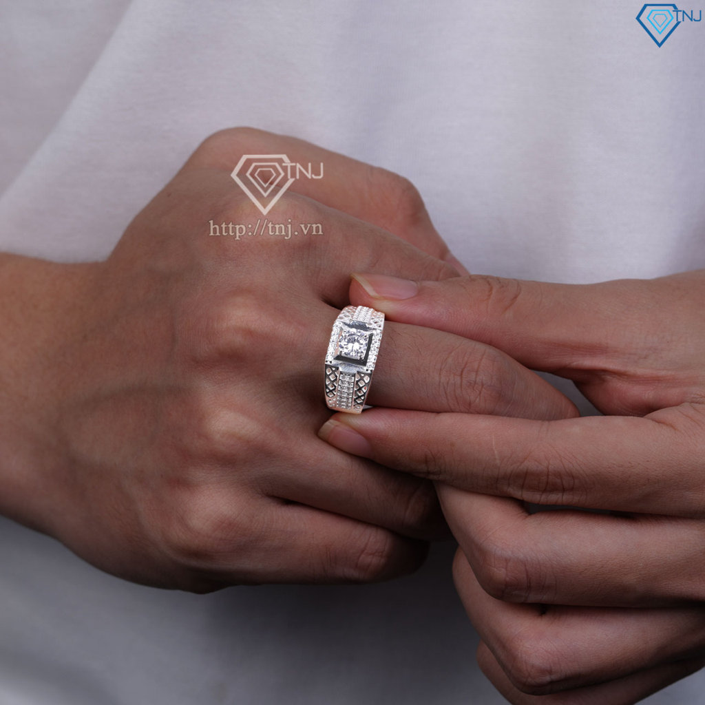 Nhẫn nam bạc hoạ tiết kẻ caro đính đá NNA0868