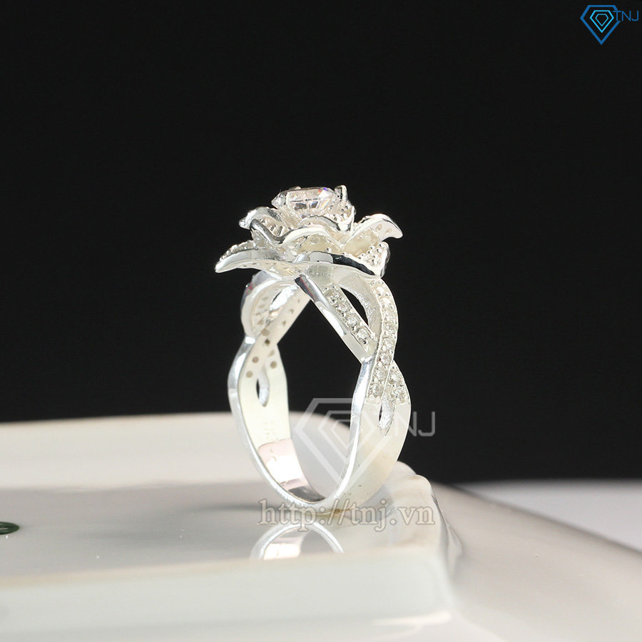 Nhẫn bạc nữ hình bông hoa đính đá đẹp NN0261