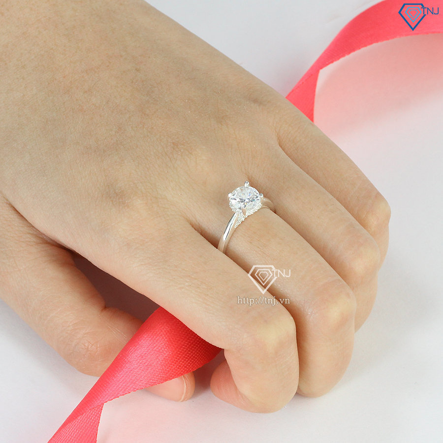 Nhẫn bạc nữ đơn giản đính đá NN0349