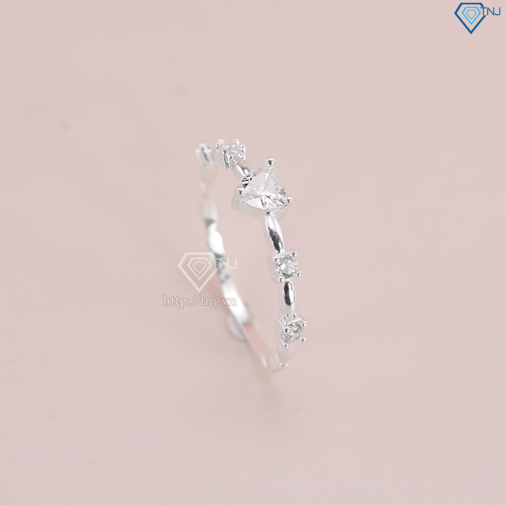 Nhẫn bạc nữ hình trái tim đính đá giá rẻ NN0525