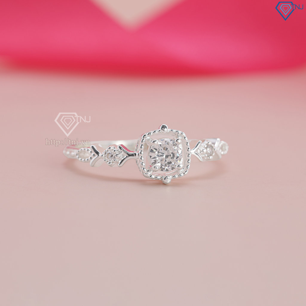 Nhẫn bạc nữ mặt đá vuông Hà Nội NN0526