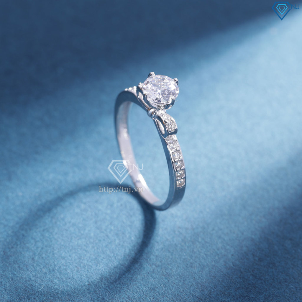 Nhẫn bạc nữ hoạ tiết hình chiếc nơ xi kim đính đá NN0532