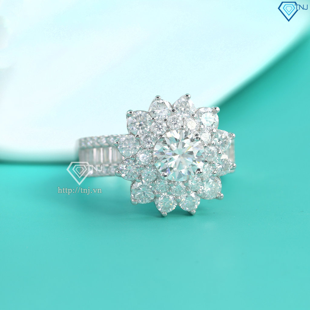 Nhẫn nữ mặt bông hoa cao cấp đính kim cương Moissanite sang trọng 7.0mm NNM0089