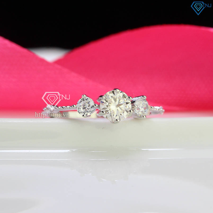 Nhẫn bạc nữ Hà Nội đính kim cương Moissanite 5.0mm - Kiểm định GRA NNM0074