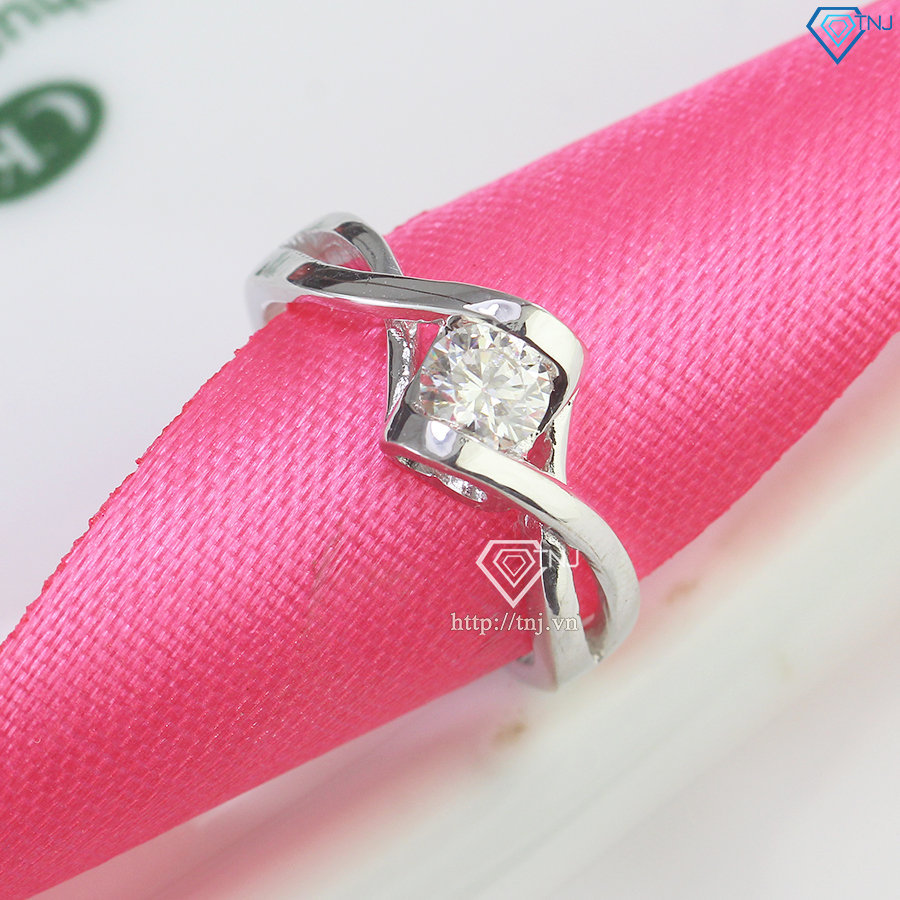 Nhẫn bạc nữ đính kim cương Moissanite chìm 5.0mm - Kiểm định GRA NNM0084