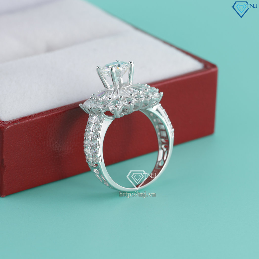Nhẫn nữ cao cấp đính kim cương Moissanite 6.5mm NNM0091